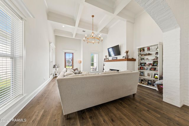 212 San Domingo Drive, Youngsville, LA 70592