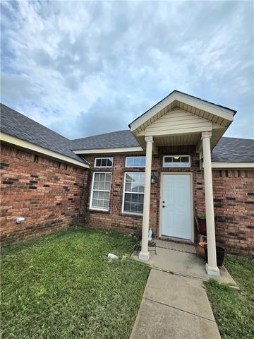 2573 Persimmon Street, Springdale, AR 72764