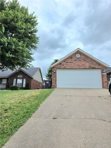 2573 Persimmon Street, Springdale, AR 72764