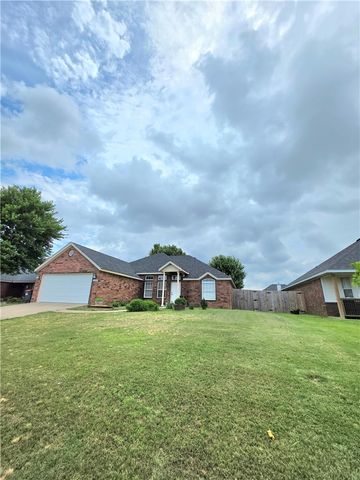2573 Persimmon Street, Springdale, AR 72764