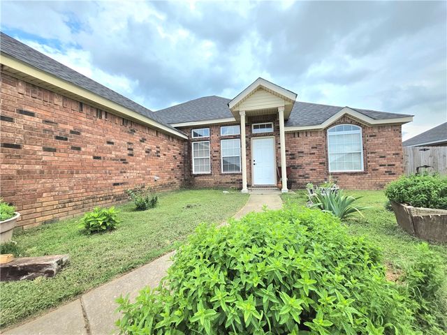 2573 Persimmon Street, Springdale, AR 72764
