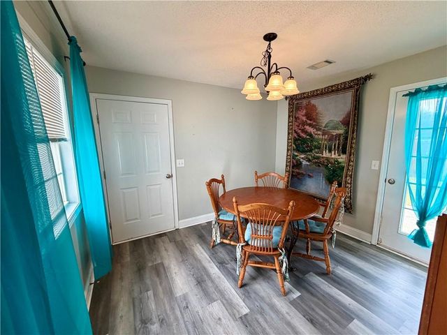 12 Greenhouse Drive SE, Cartersville, GA 30120