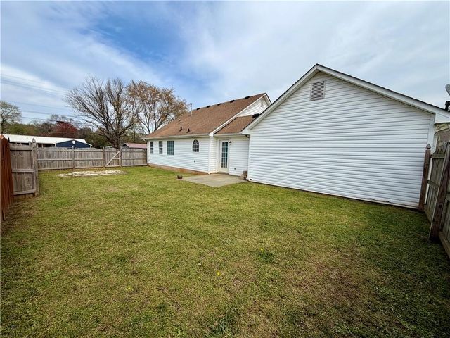 12 Greenhouse Drive SE, Cartersville, GA 30120