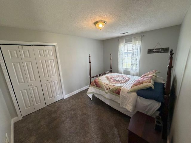 12 Greenhouse Drive SE, Cartersville, GA 30120