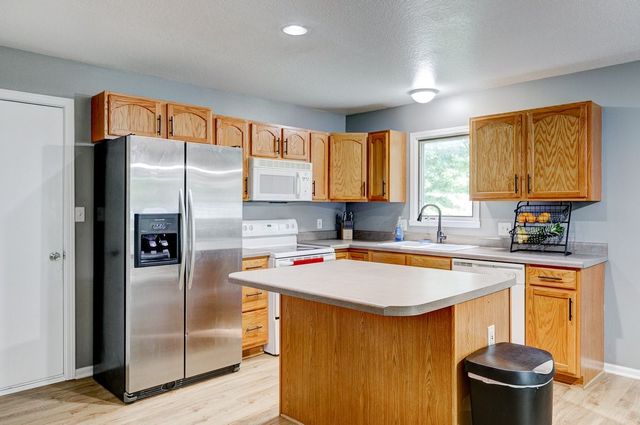 3619 SW 13th Street, Des Moines, IA 50315