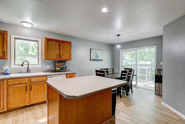 3619 SW 13th Street, Des Moines, IA 50315