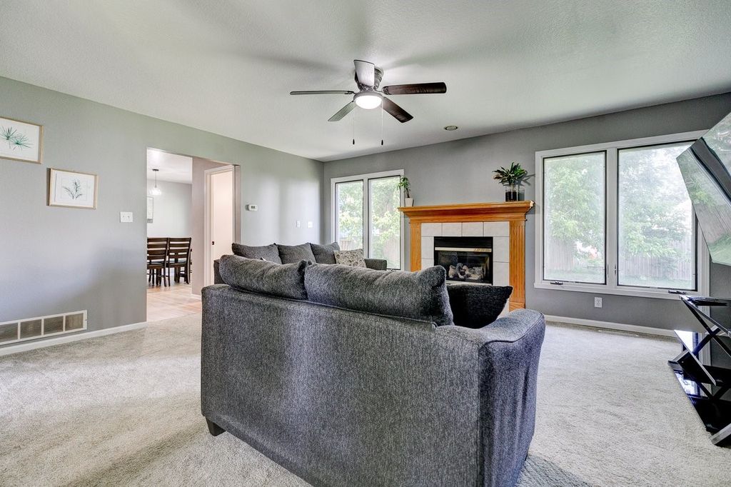 3619 SW 13th Street, Des Moines, IA 50315