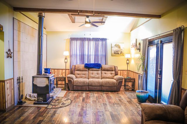 11 TWO WOOD LN, Staunton, VA 24401