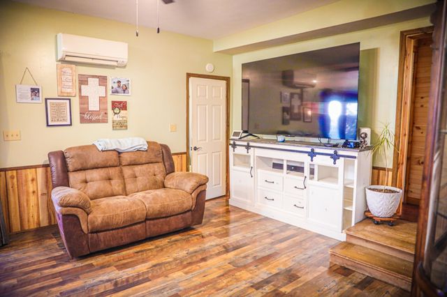 11 TWO WOOD LN, Staunton, VA 24401