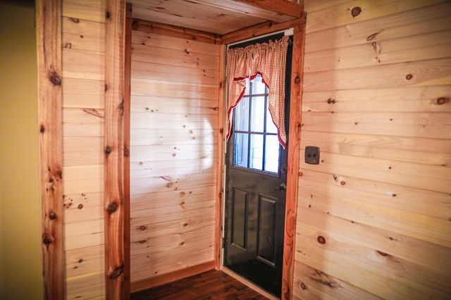 11 TWO WOOD LN, Staunton, VA 24401