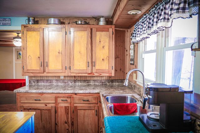 11 TWO WOOD LN, Staunton, VA 24401