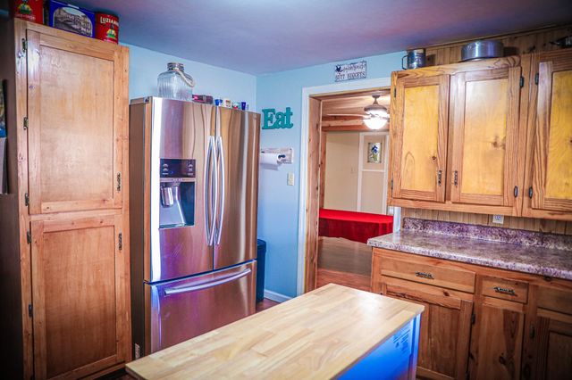 11 TWO WOOD LN, Staunton, VA 24401