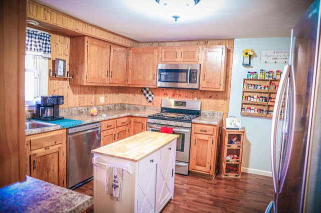 11 TWO WOOD LN, Staunton, VA 24401