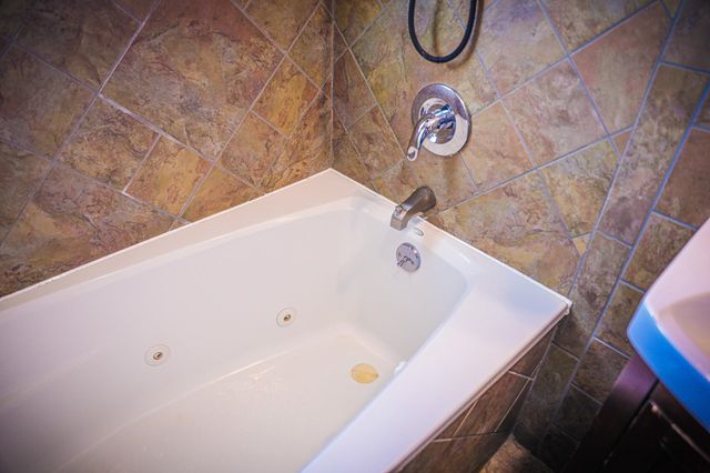 11 TWO WOOD LN, Staunton, VA 24401