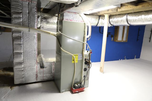 11 TWO WOOD LN, Staunton, VA 24401