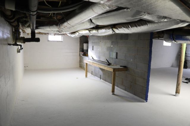 11 TWO WOOD LN, Staunton, VA 24401