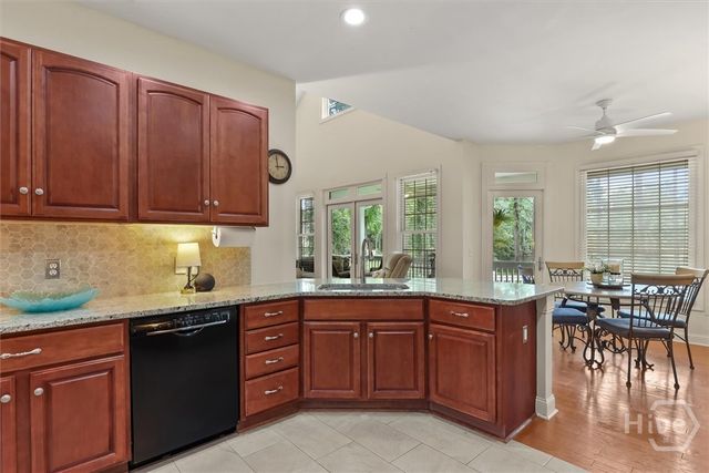 203 Cypress Lakes Drive, Bloomingdale, GA 31302