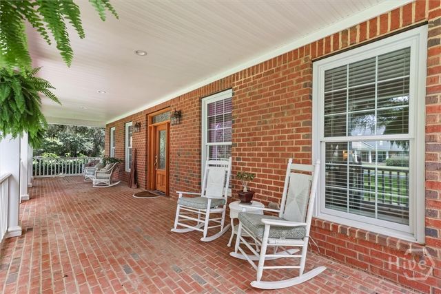 203 Cypress Lakes Drive, Bloomingdale, GA 31302