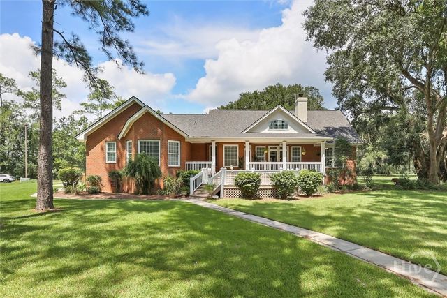 203 Cypress Lakes Drive, Bloomingdale, GA 31302