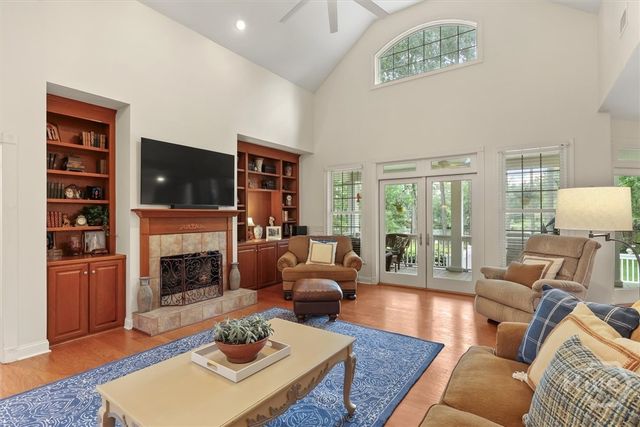 203 Cypress Lakes Drive, Bloomingdale, GA 31302