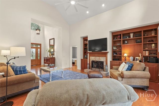 203 Cypress Lakes Drive, Bloomingdale, GA 31302