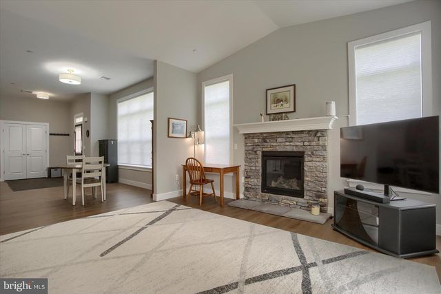 736 AURORA DR, Mechanicsburg, PA 17055