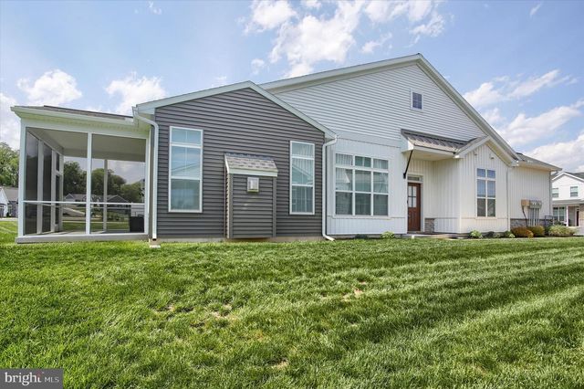 736 AURORA DR, Mechanicsburg, PA 17055