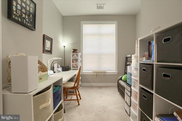736 AURORA DR, Mechanicsburg, PA 17055