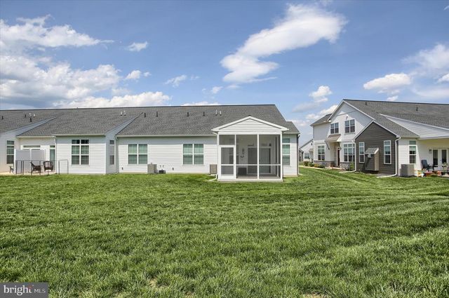 736 AURORA DR, Mechanicsburg, PA 17055