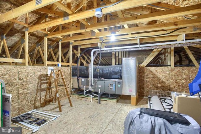 736 AURORA DR, Mechanicsburg, PA 17055