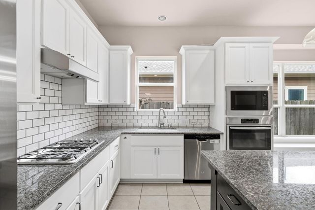 17019 Seminole Ridge Drive, Cypress, TX 77433