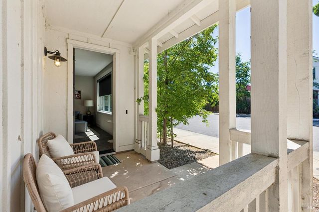 300 Hatchery Ln, Sonoma, CA 95476