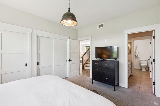 300 Hatchery Ln, Sonoma, CA 95476