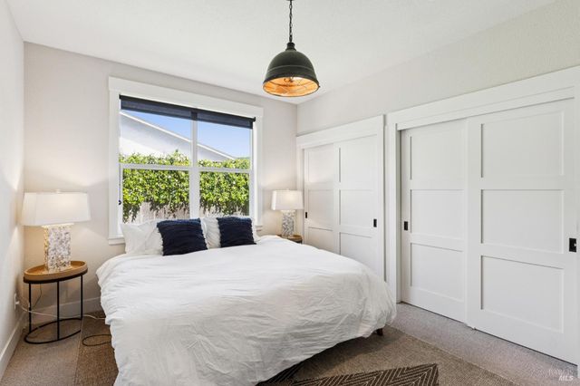 300 Hatchery Ln, Sonoma, CA 95476