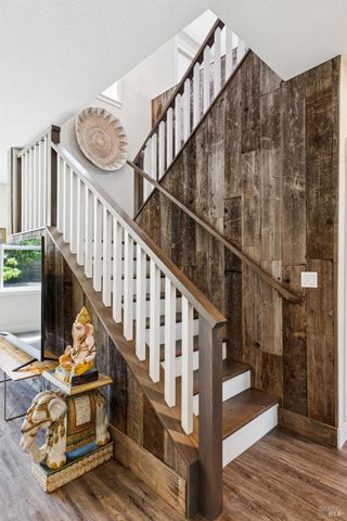 300 Hatchery Ln, Sonoma, CA 95476