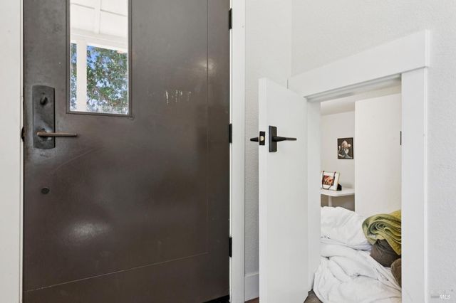 300 Hatchery Ln, Sonoma, CA 95476