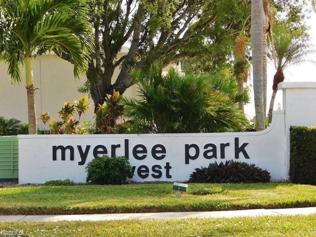 1449 Saddle Woode DR W 5D, Fort Myers, FL 33919