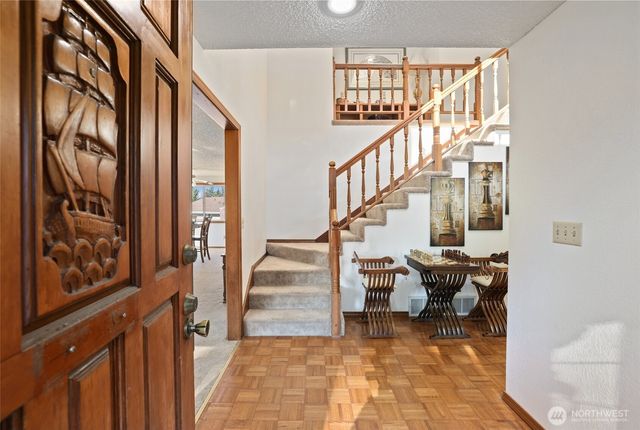 2201 33rd Avenue SE, Puyallup, WA 98374