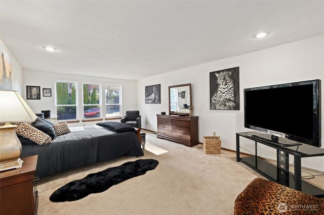 2201 33rd Avenue SE, Puyallup, WA 98374