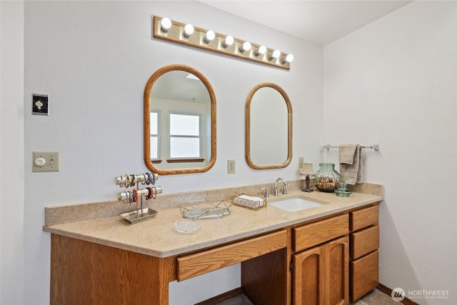 2201 33rd Avenue SE, Puyallup, WA 98374