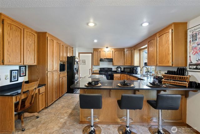 2201 33rd Avenue SE, Puyallup, WA 98374