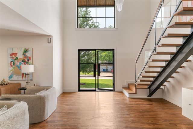 9831 Lakemont Drive, Dallas, TX 75220