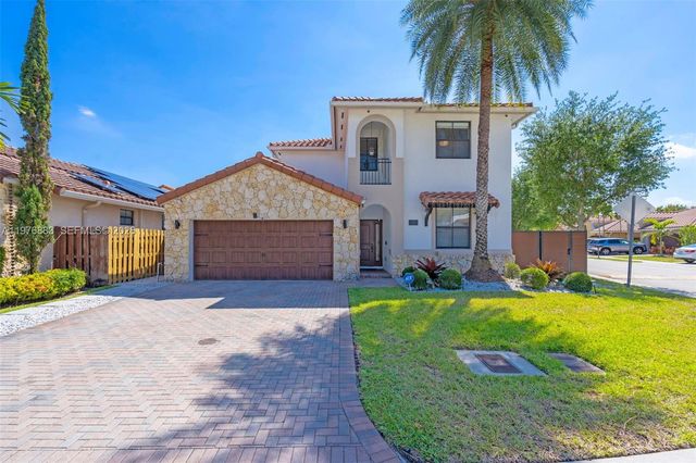 1005 NW 100th Ave, Miami, FL 33172