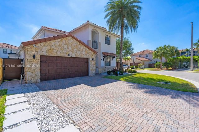 1005 NW 100th Ave, Miami, FL 33172