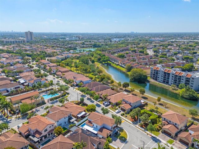 1005 NW 100th Ave, Miami, FL 33172