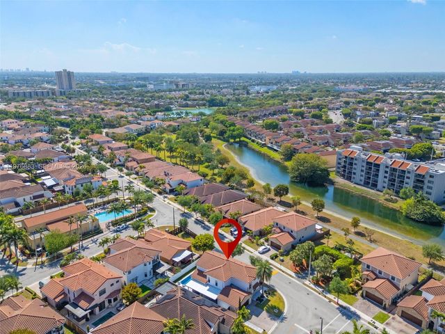 1005 NW 100th Ave, Miami, FL 33172