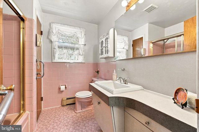 516 WESLEY RD, Springfield, PA 19064