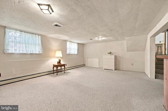 516 WESLEY RD, Springfield, PA 19064