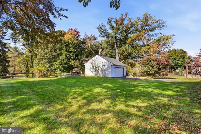 516 WESLEY RD, Springfield, PA 19064