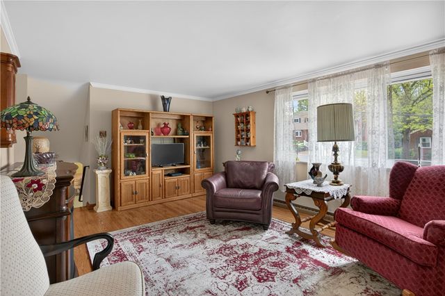 53 Oregon Trail, Bethel Park, PA 15102